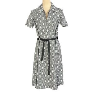 Vintage  Mod Op Illusion Black , Gray & White Geometric Daggar Dress  S/M